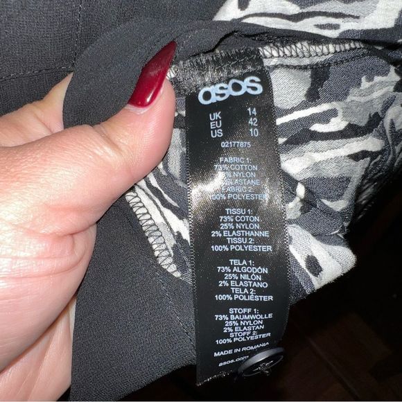 ASOS Sheer Front with Black and White Abstract Print Button Down Blouse Size 10 - Picture 7 of 10